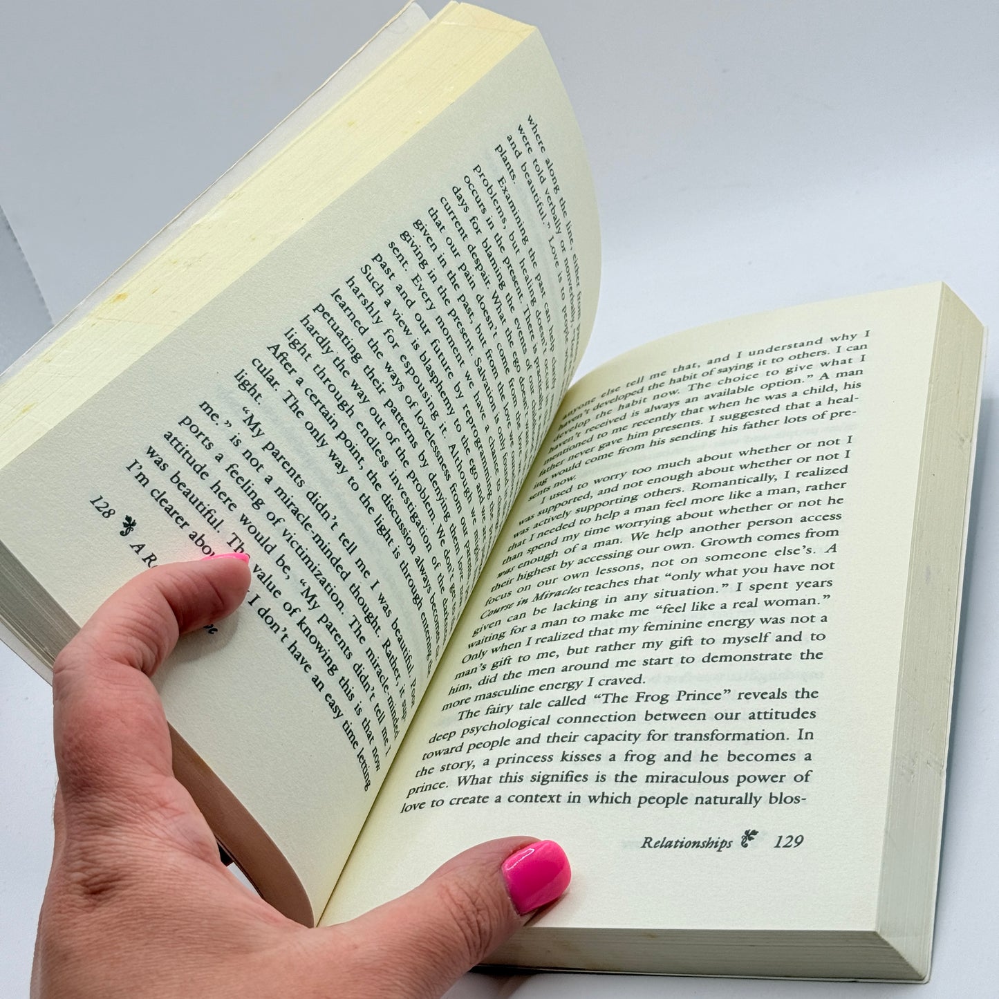 A Return to Love by Marianne Williamson