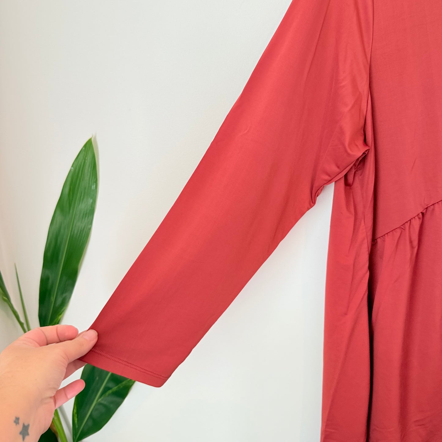 Autograph size s (16) women’s rust red panel tunic - tunics top women’s apparel