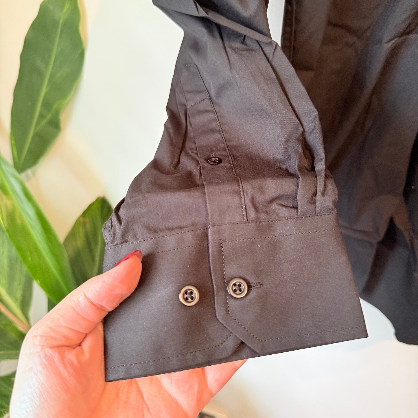 BIZ Collection Button-Up Shirt in Black - Size 3XL
