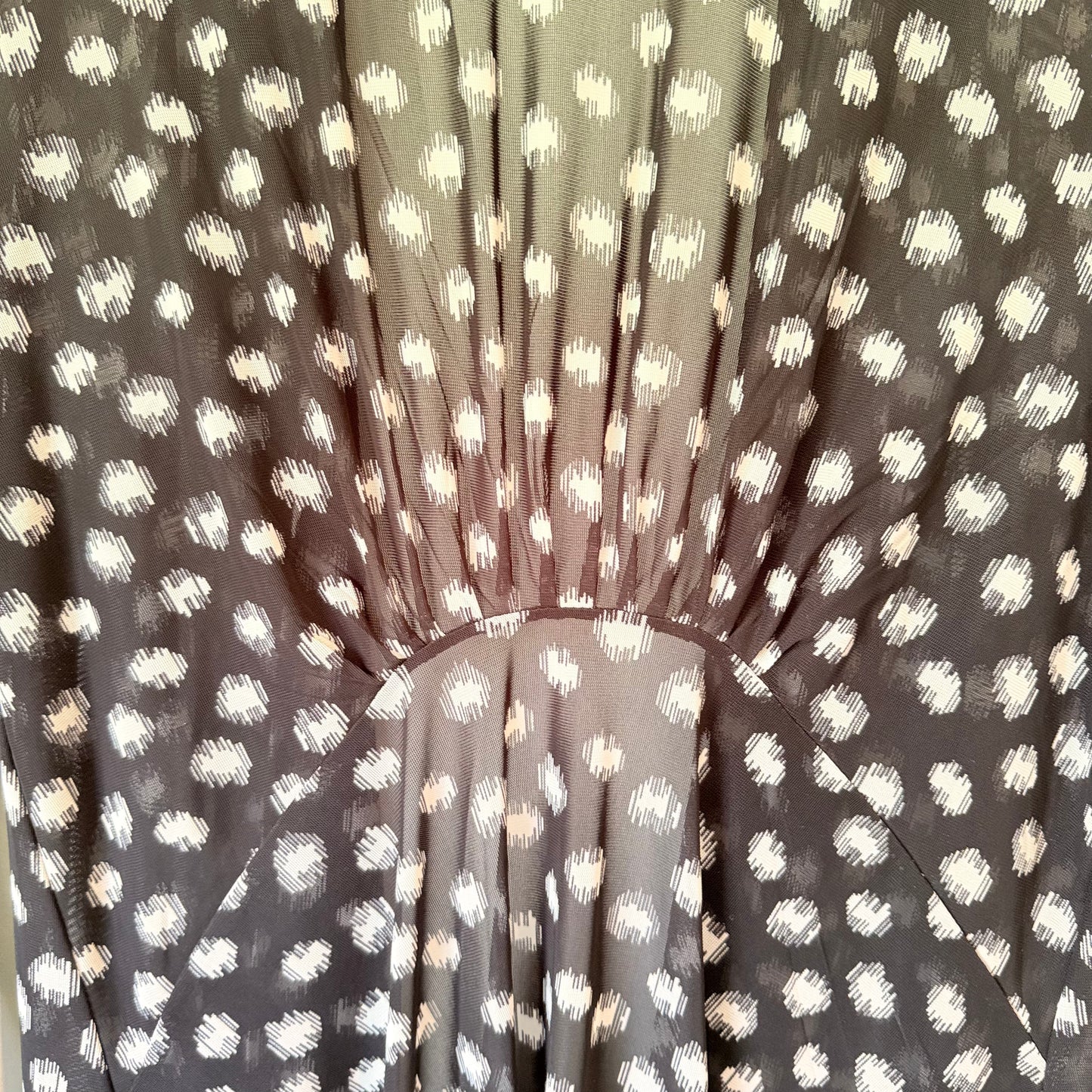 Capture Abstract Spot Sheer Cardigan - Size 16