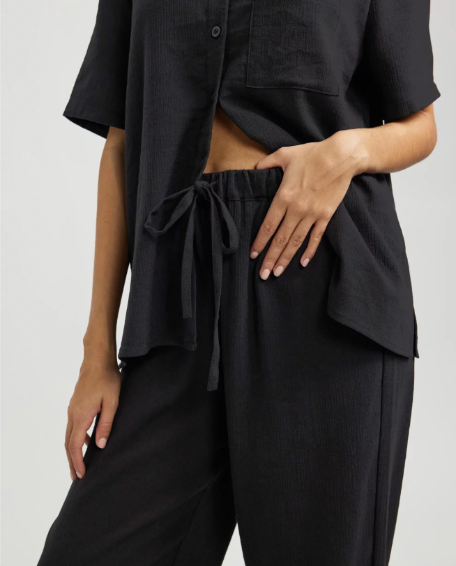 Dazie summer plans linen blend wide leg pants - black - size 12 - trousers bottom women’s apparel