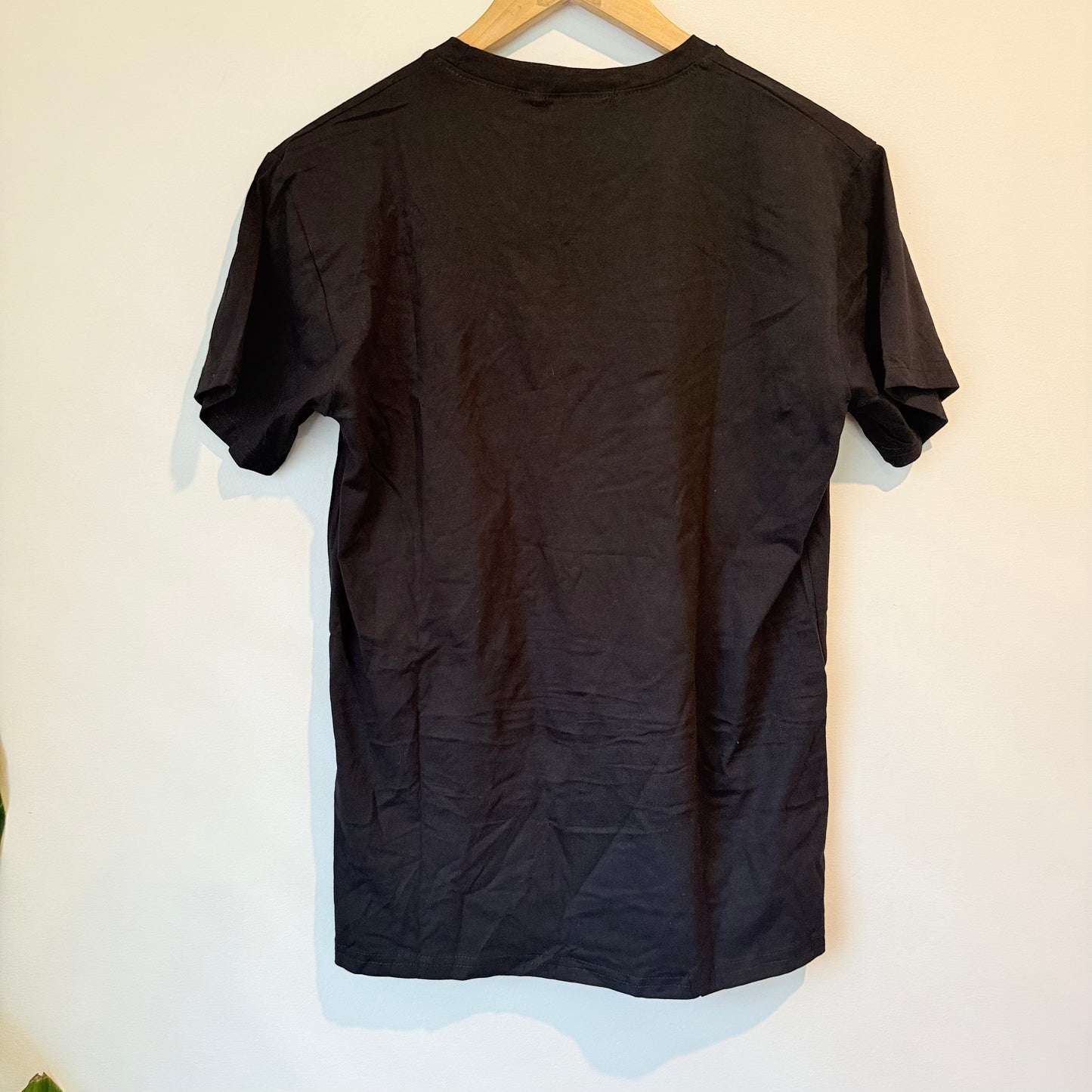H&M Crew Neck T-Shirt in Black - Size M