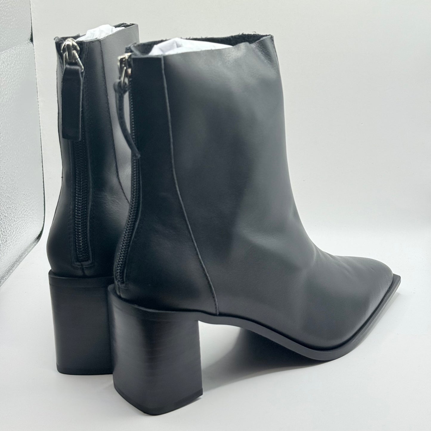 Hael & Jax FUEL Black Leather Square Toe Ankle Boots – Size 40