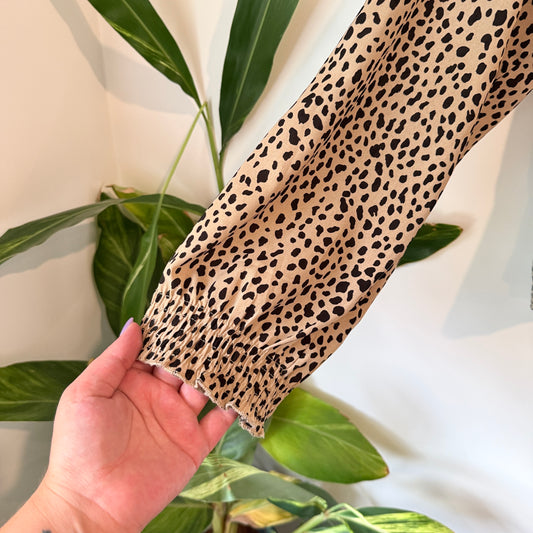 Atmos & Here Size 14 Puff Sleeve Button-Front Peasant Blouse