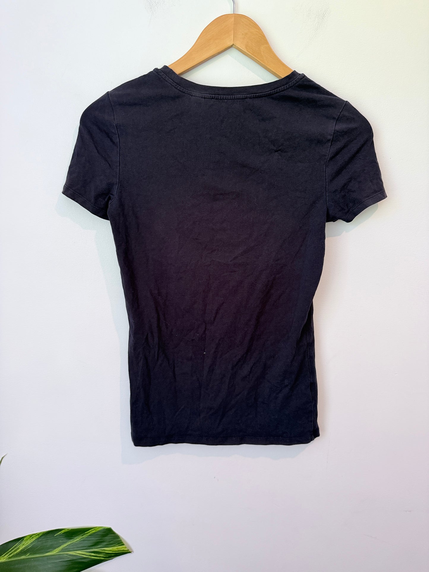 Country Road Size XXS Crewneck T-Shirt