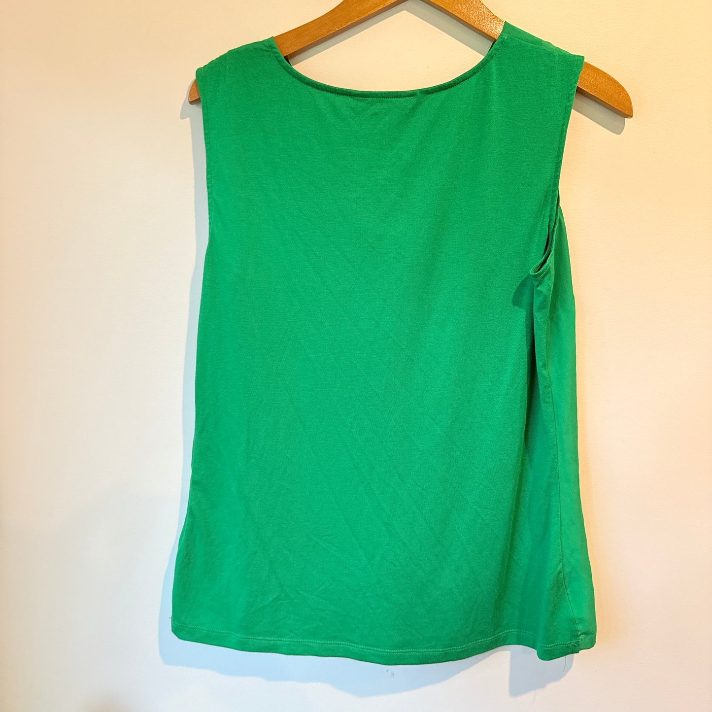 Jacqui E Size S Tie-Neck Sleeveless Blouse