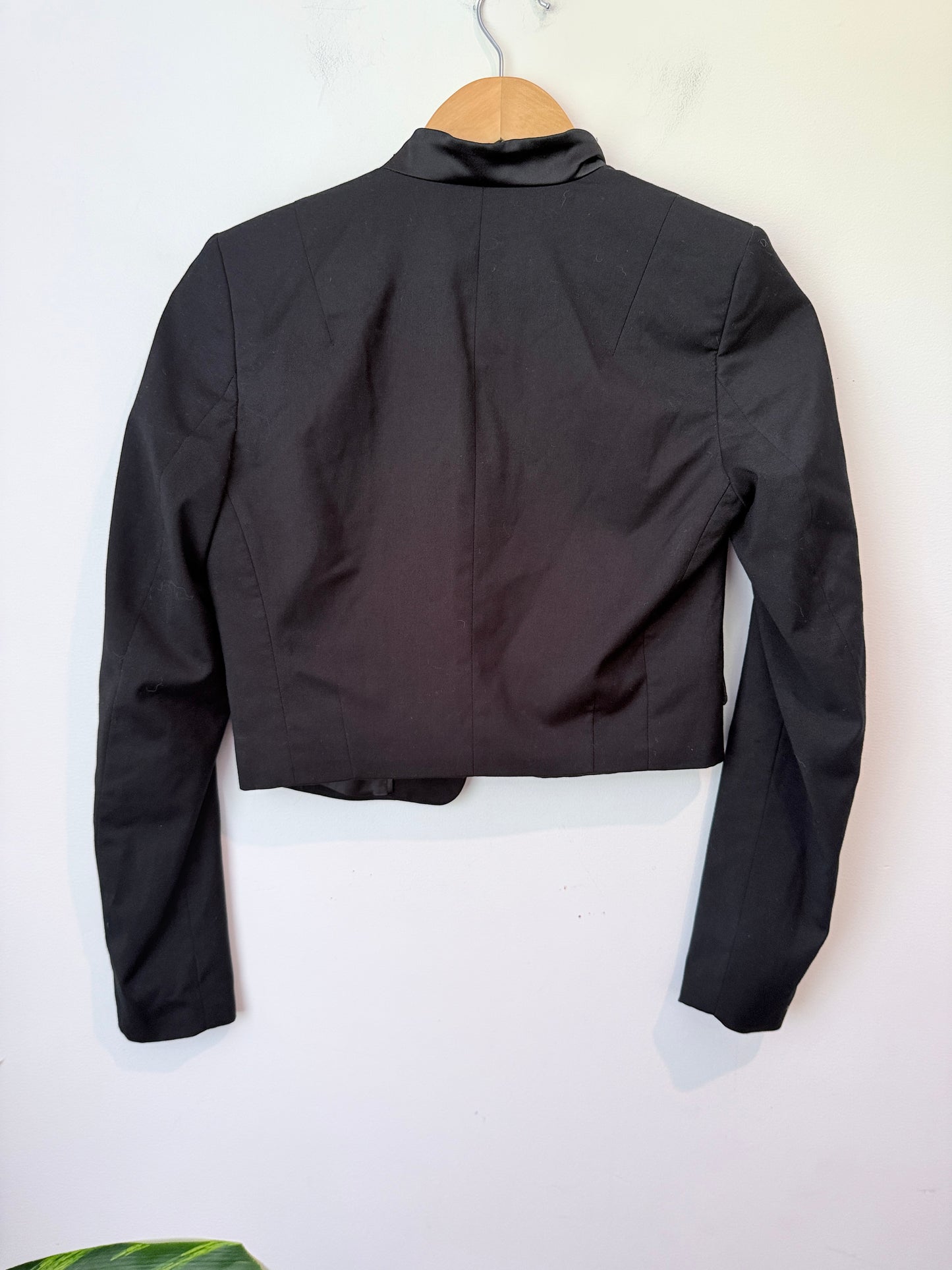 H & M Size 32 / 6 Cropped Blazer Jacket