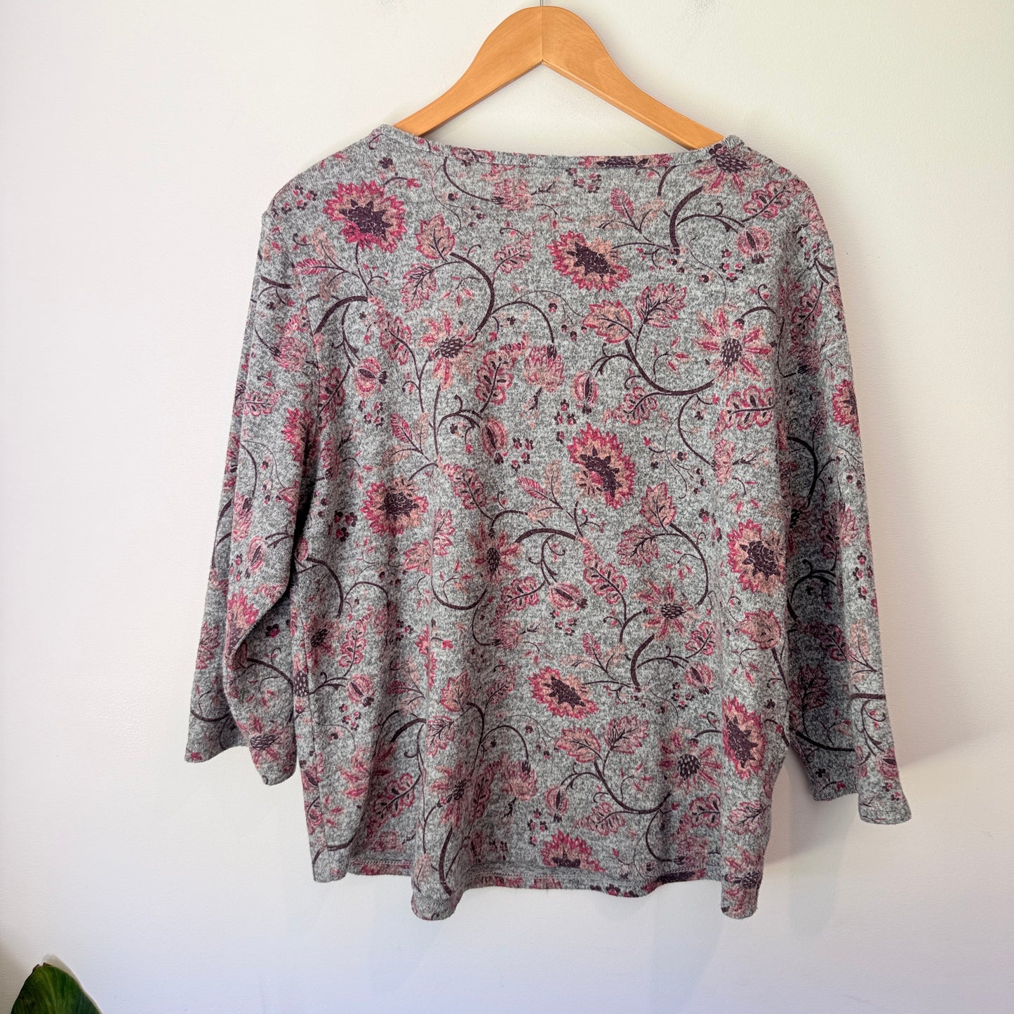 H & H Size 2XL Patterned Top