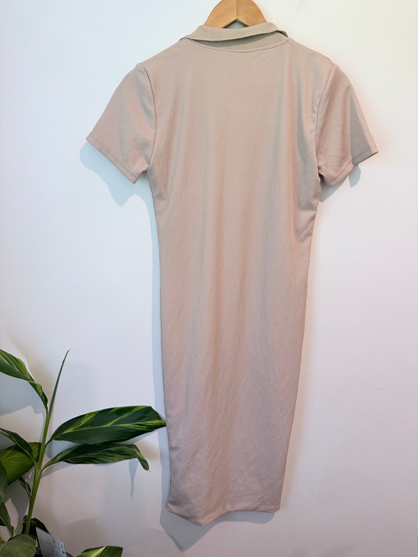 Royal Size M Button Front Dress