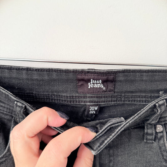 Just Jeans Size W 30 L 32 Distressed Cut Off Denim Shorts