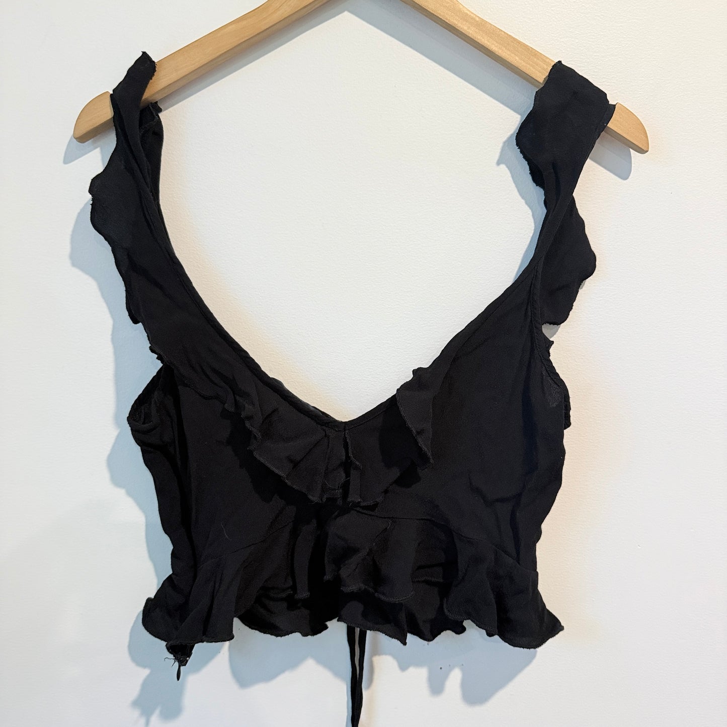 Forever21 Black Ruffled Crop Top Size M