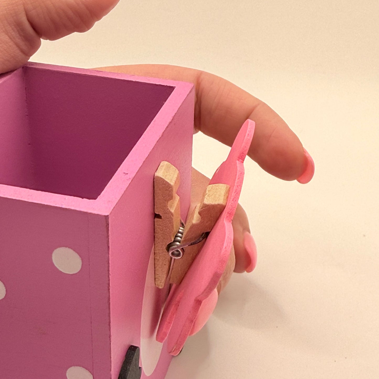 Wooden Animal Pen Holder with Note Clip