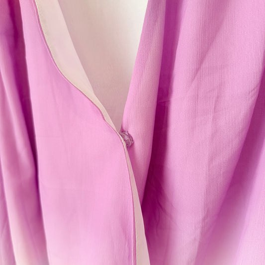 Brand Unknown Size M V-Neck Gradient Blouse