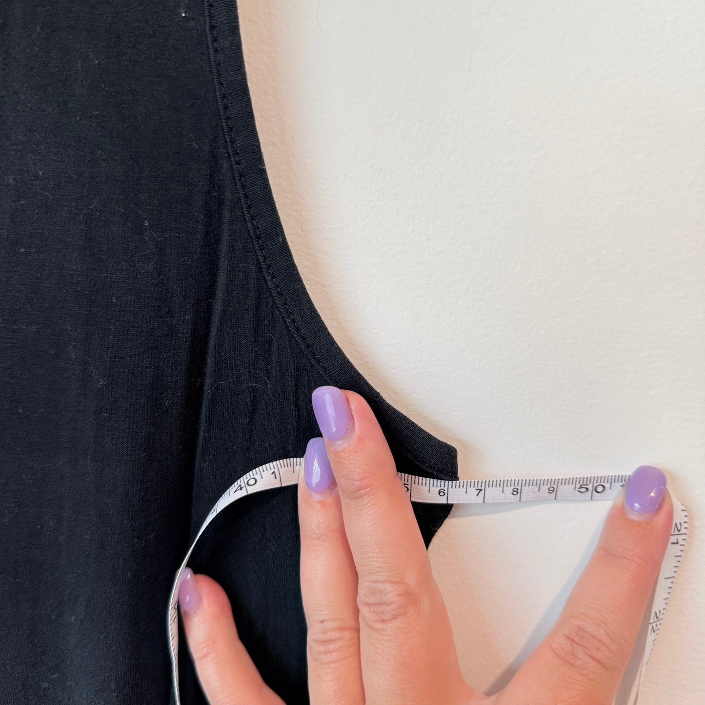 Brand Unknown Black Sleeveless Gold Embellished Top Size U/Arm to U/Arm 46cm