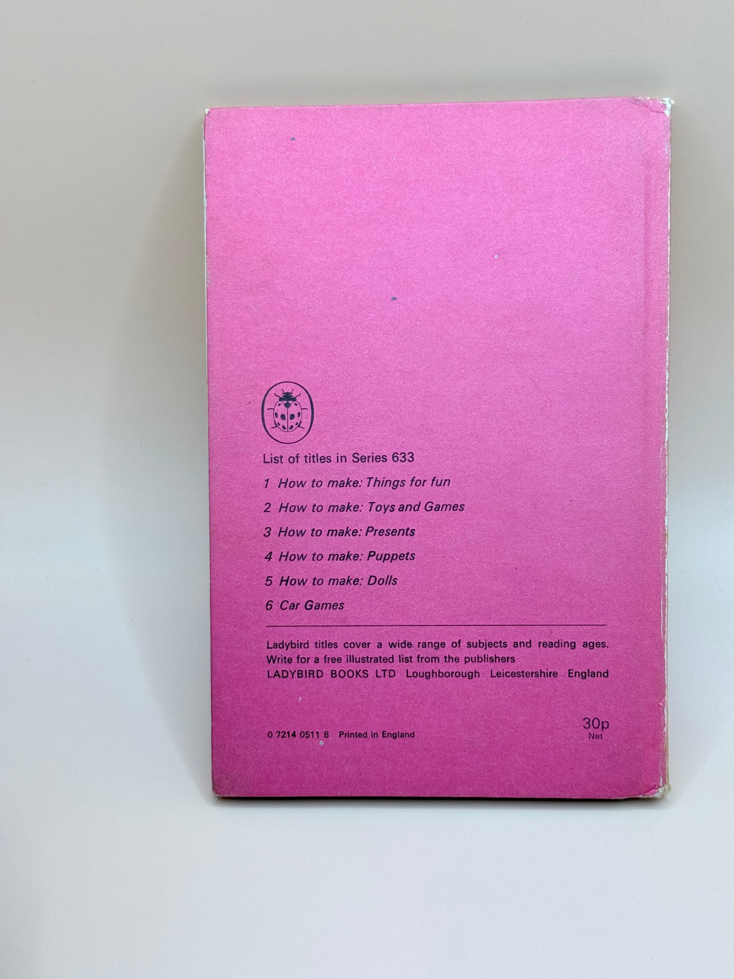 Ladybird How to Make Presents by Laura Guntsensen and Jean Temple