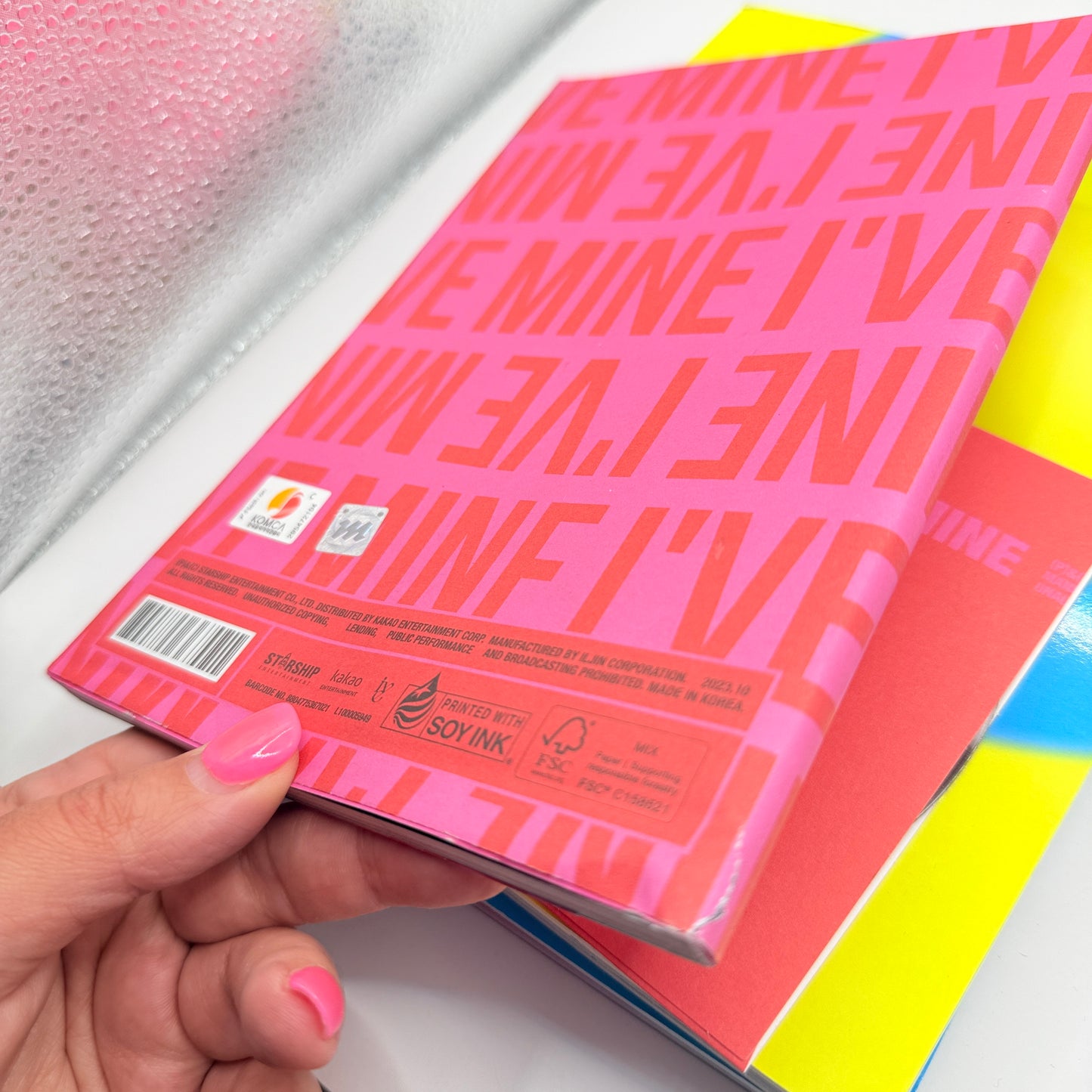 Kep1er & IVE: Deluxe K-Pop Album & Photo Book Collection