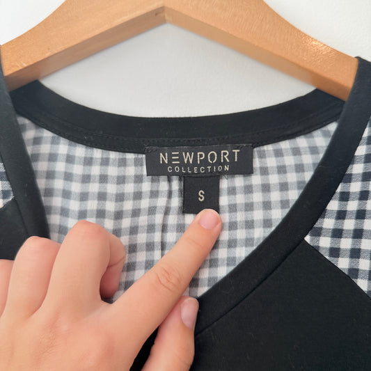 Newport Size S Black V-Neck Top with Gingham Sleeves