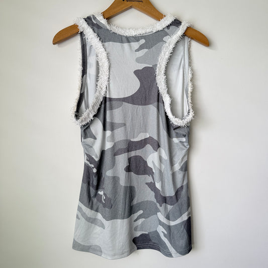 Urbanic Size XL Ribbed Tank Top
