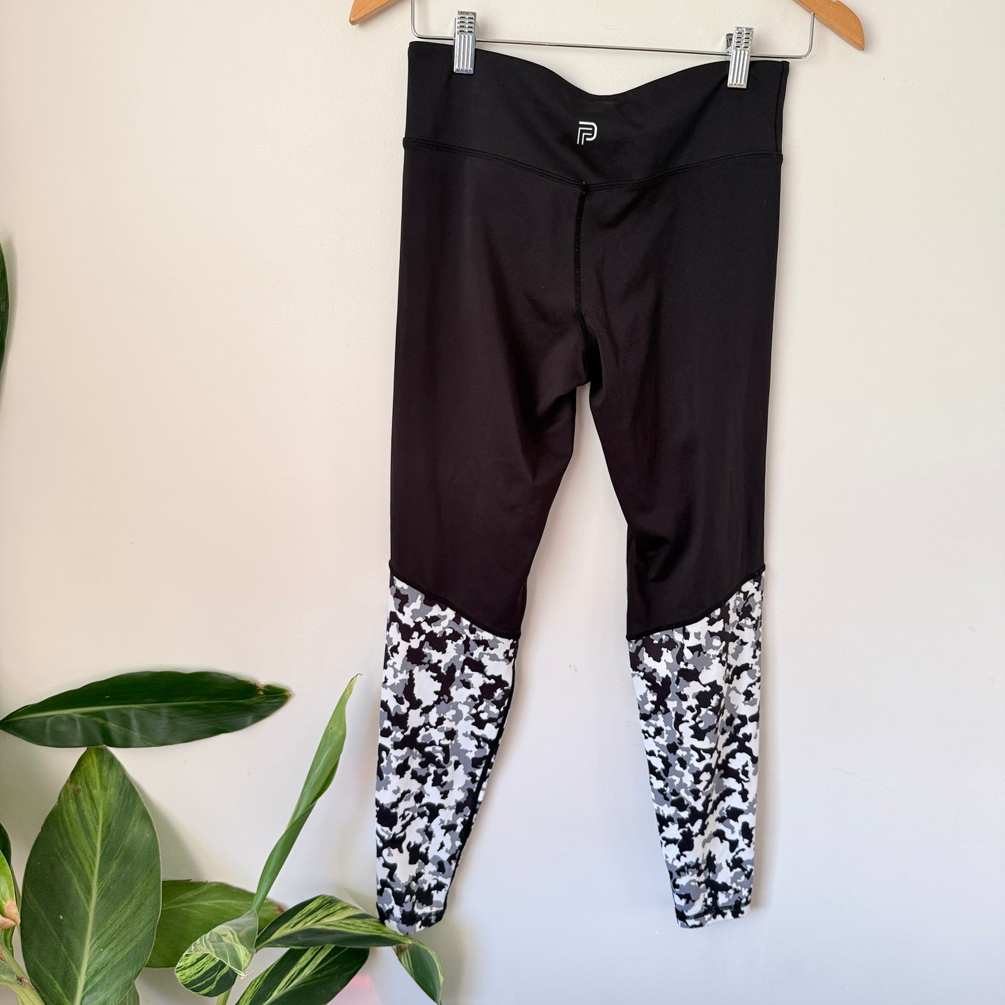 Fitphyt Size M High-Waisted Leggings