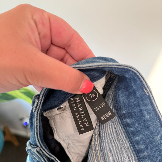 NEUW Size 25 High-Waisted Denim Jeans