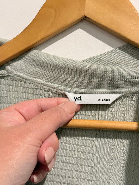 yd. Size 3XL Textured Knit Shirt