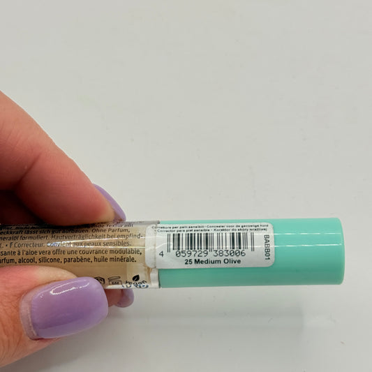 Essence Skin Lovin Sensitive Concealer 3.5 mL – 25 Medium Olive