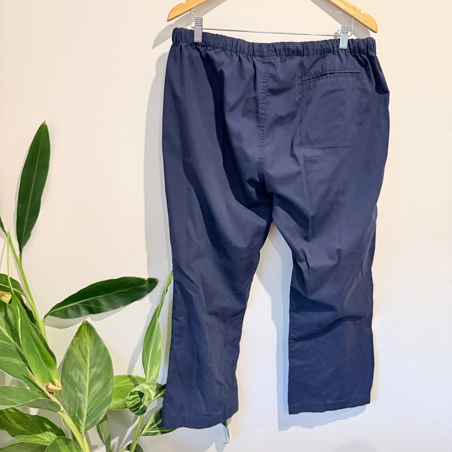 Biz Scrubs Size XL/TG Crossover Scrubs Set