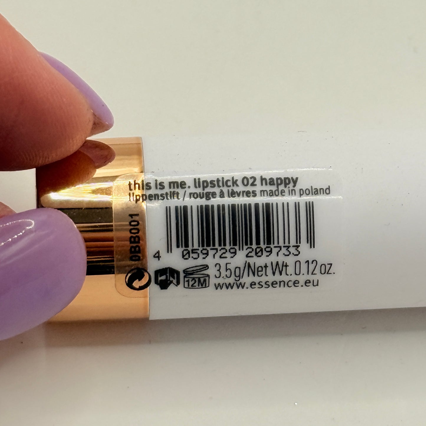 Essence This Is Me Lipstick 02 Happy 3.5g