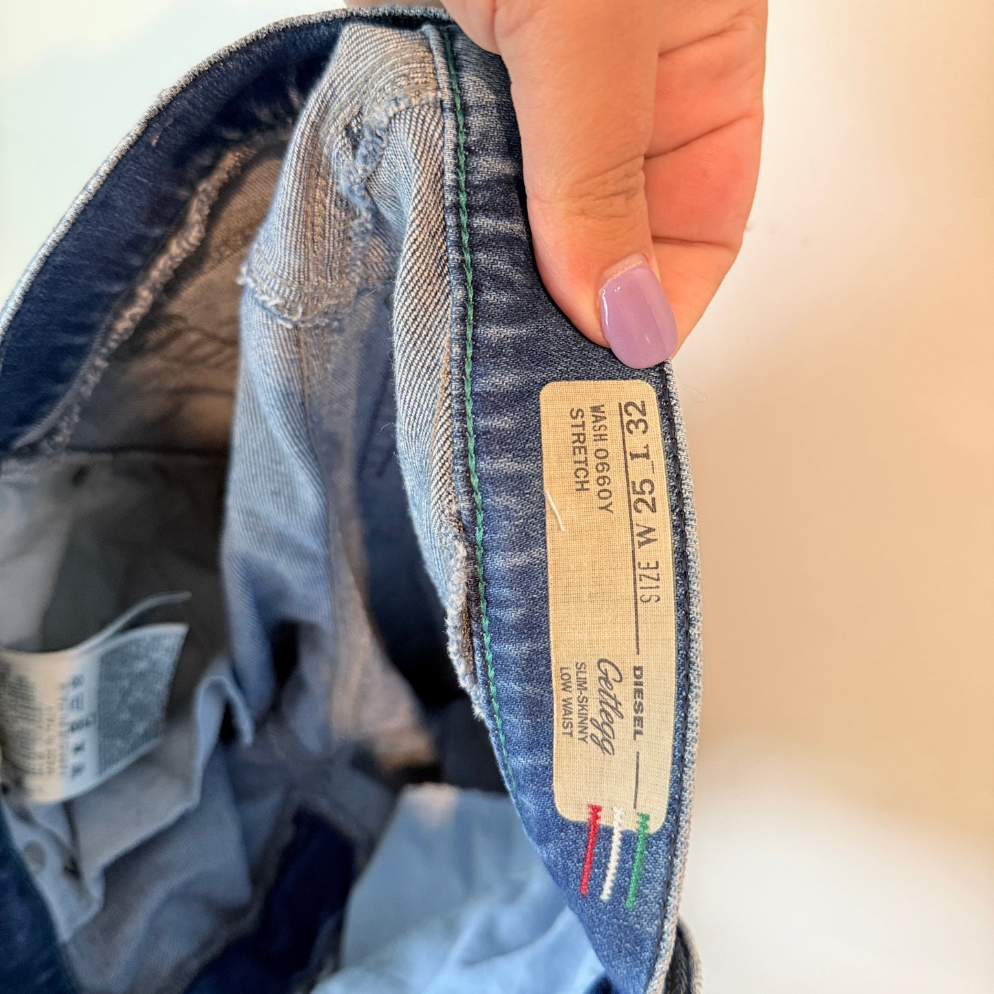 Diesel Getlegg Slim-Skinny Low Waist Jeans Blue - W25 L32