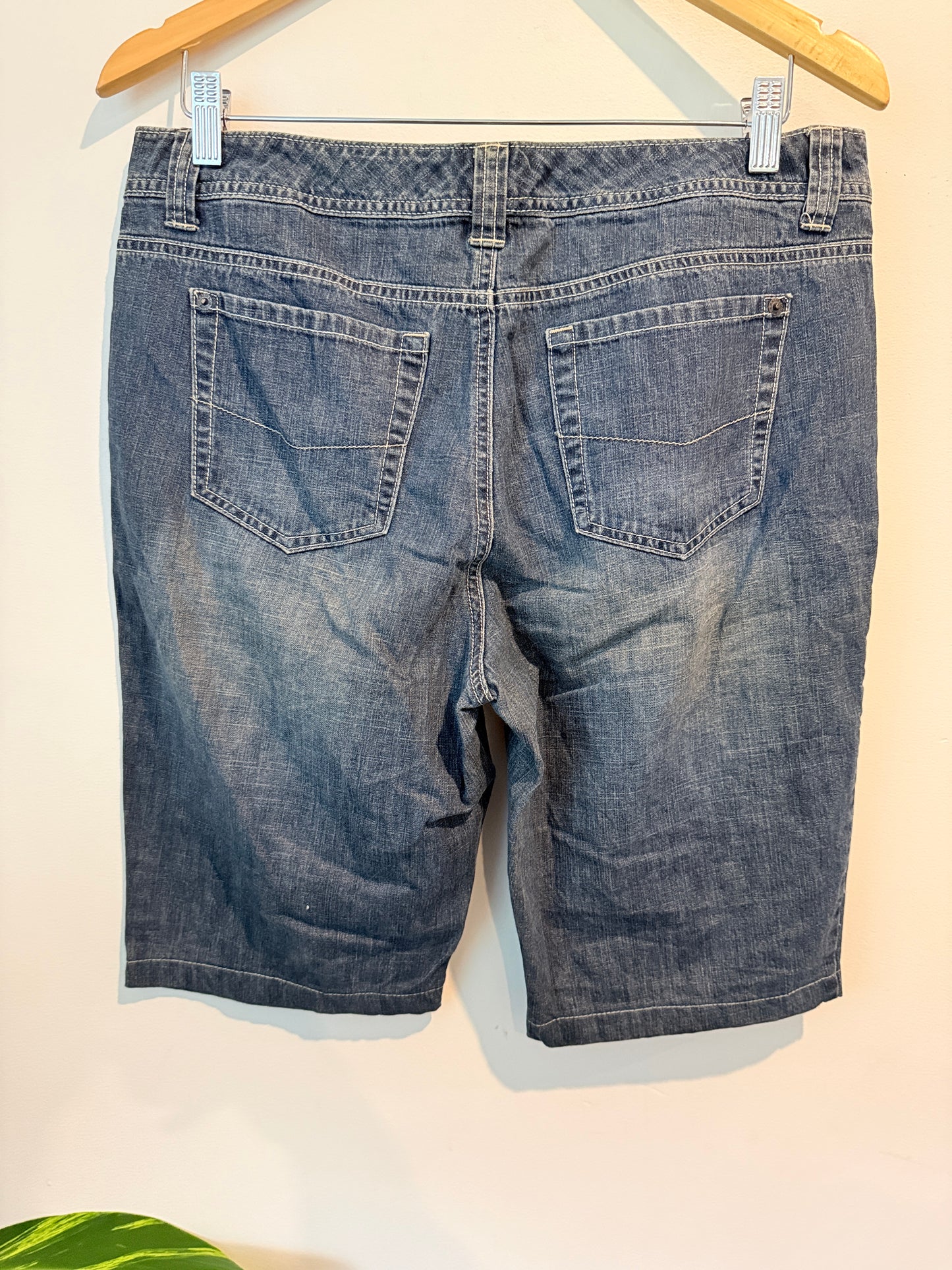 Bass Size 10 Denim Jean Shorts