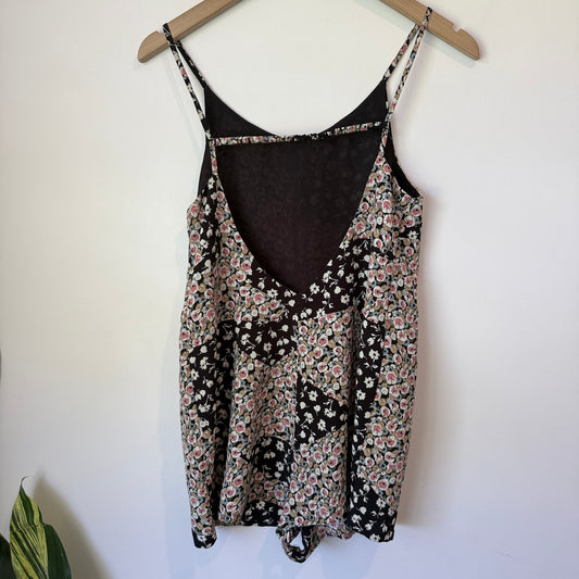 Topshop Size 6 Patchwork Floral Romper Jumpsuit – Cut-Out Back