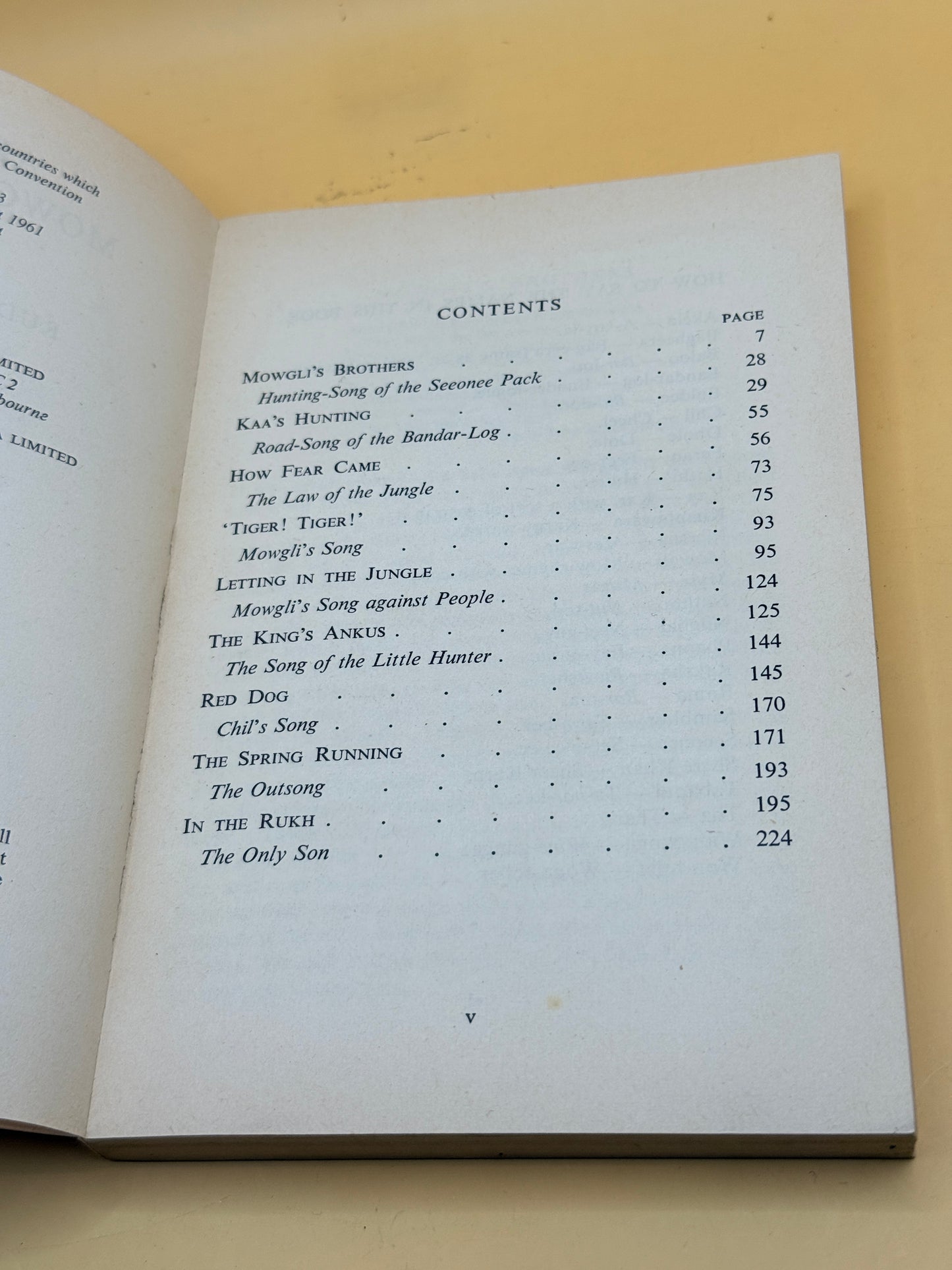 All the Mowgli Stories by Rudyard Kipling (1962 Macmillan Edition)