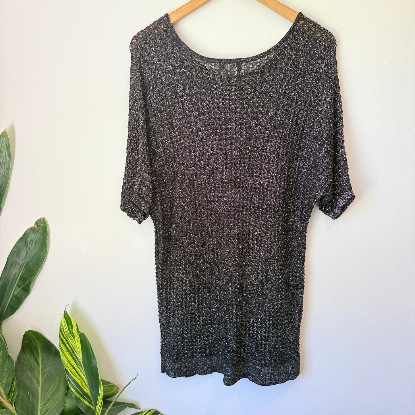 Sara Size 1X Black Textured Metallic Knit Tunic