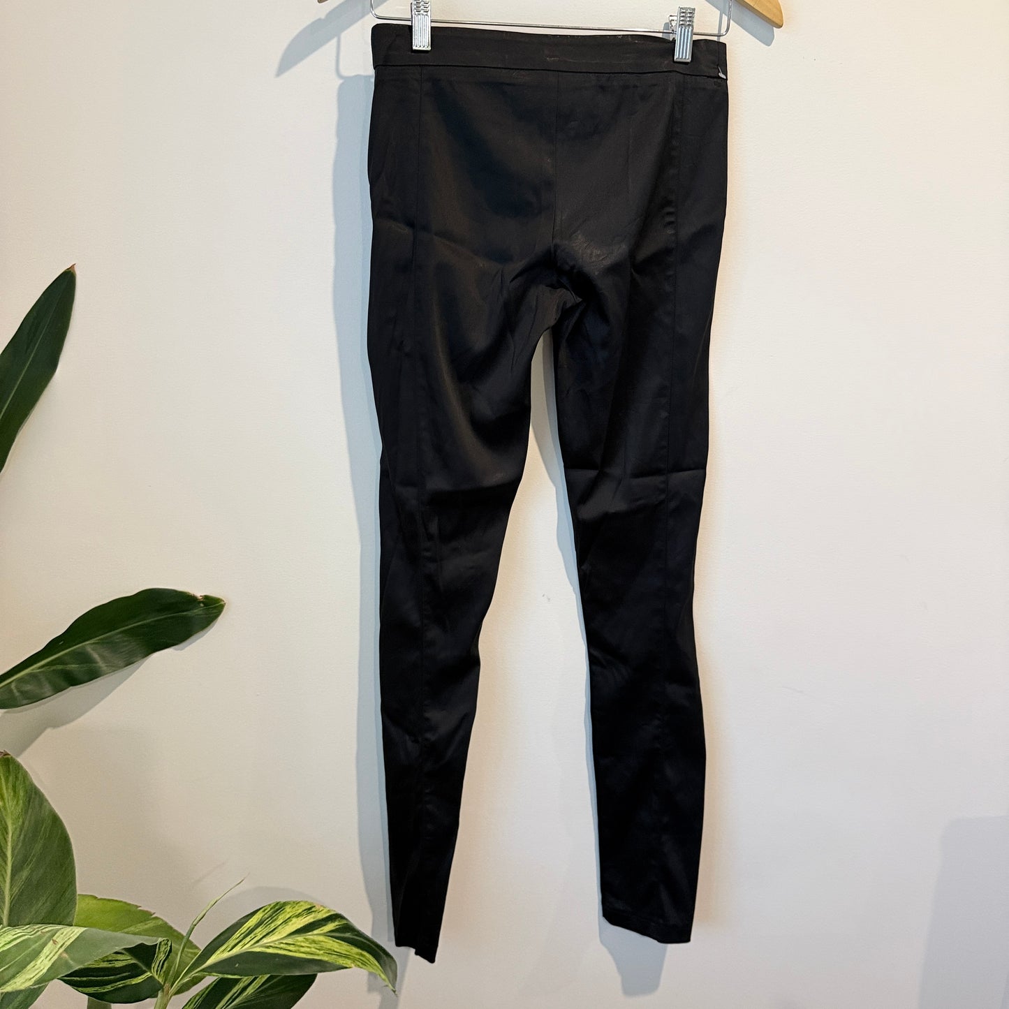 Storm Size 6 Black Skinny Pants