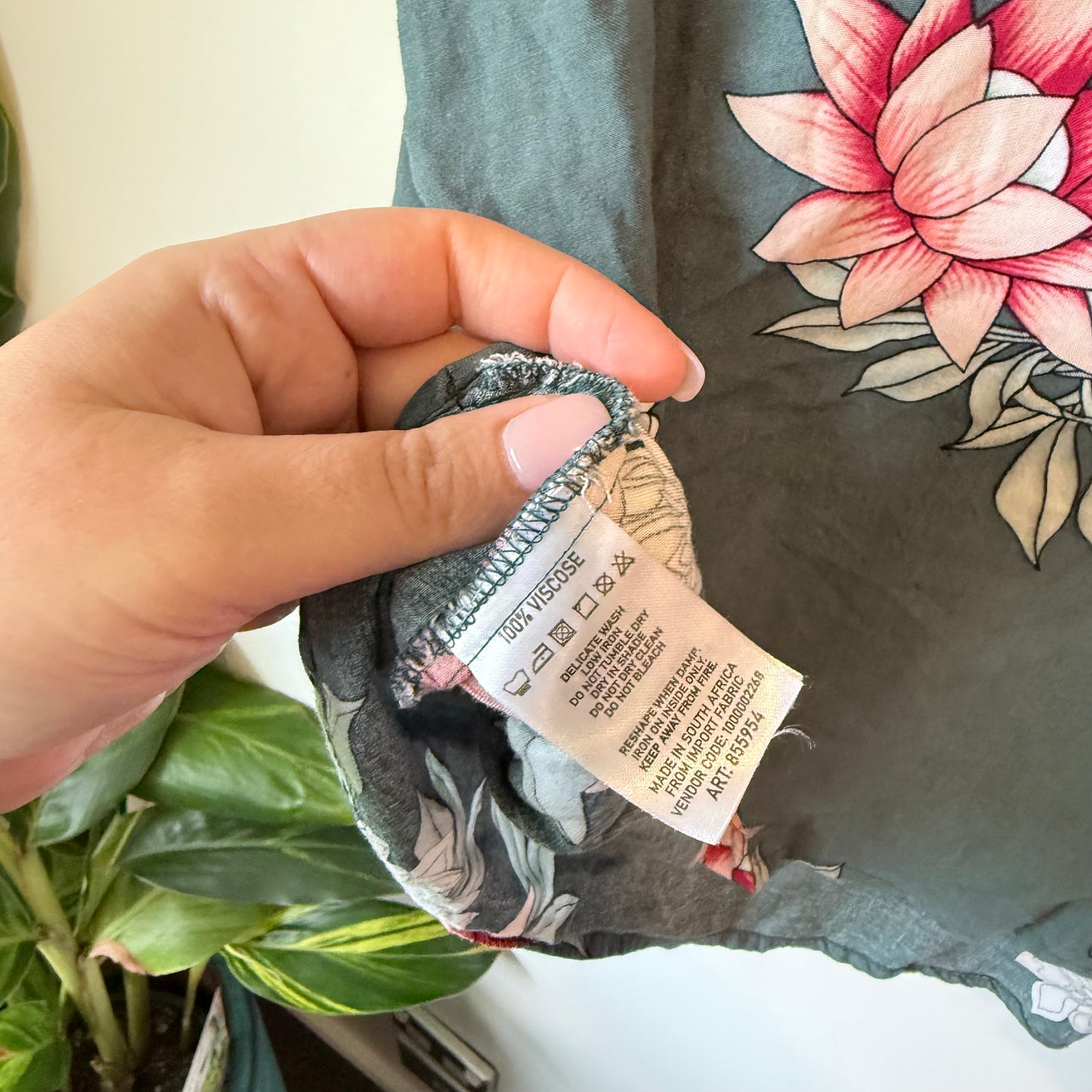 Real Women Floral Spaghetti Strap Top – Size L