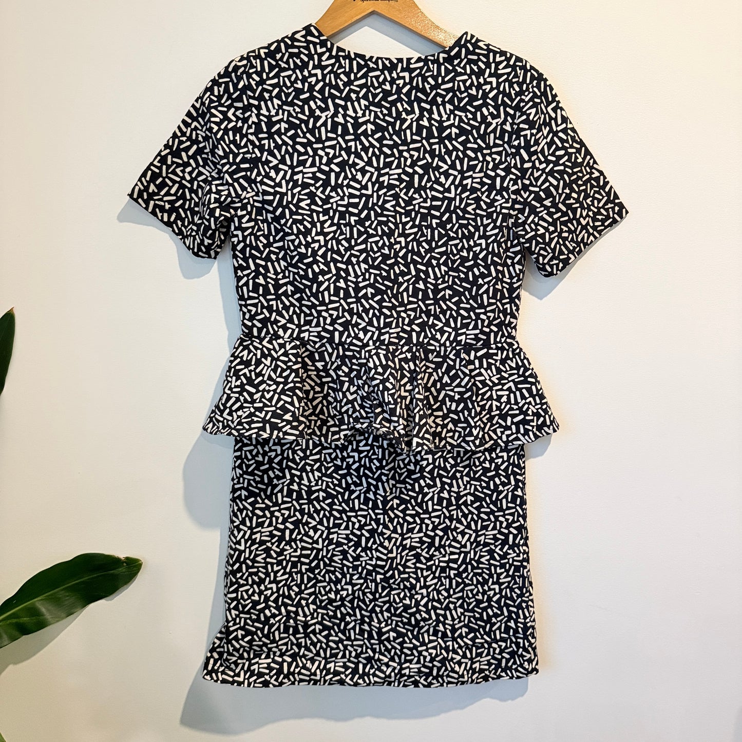 Brand Unknown U/Arm to U/Arm 42cm Patterned Peplum Dress