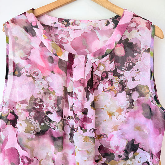 Abstract Floral Sleeveless Blouse Size U/Arm 55cm - Size 20