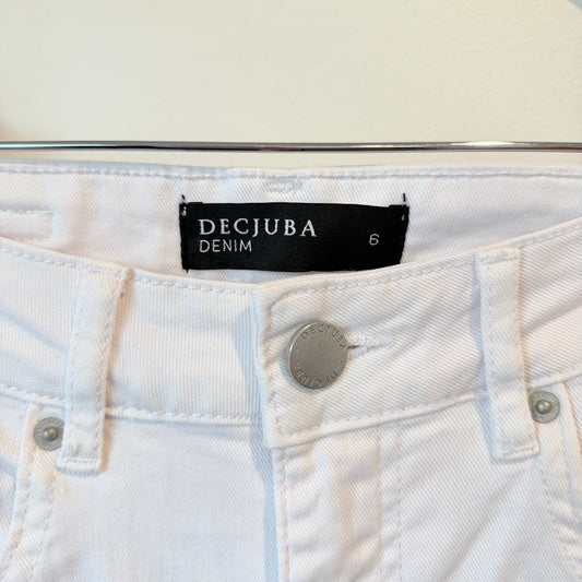 Decjuba Size 6 White Distressed Skinny Jeans