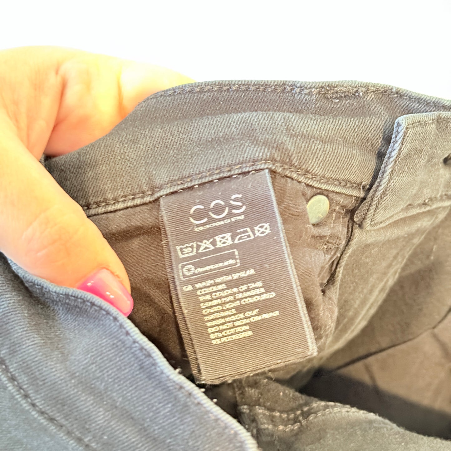 COS Size 25 High-Rise Black Skinny Jeans