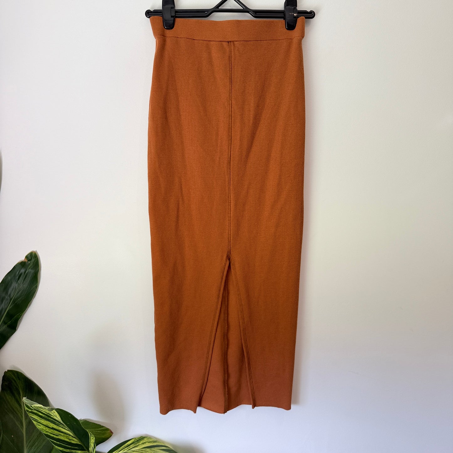 NYNE Tabacco Ribbed Knit Layer Skirt Size 8