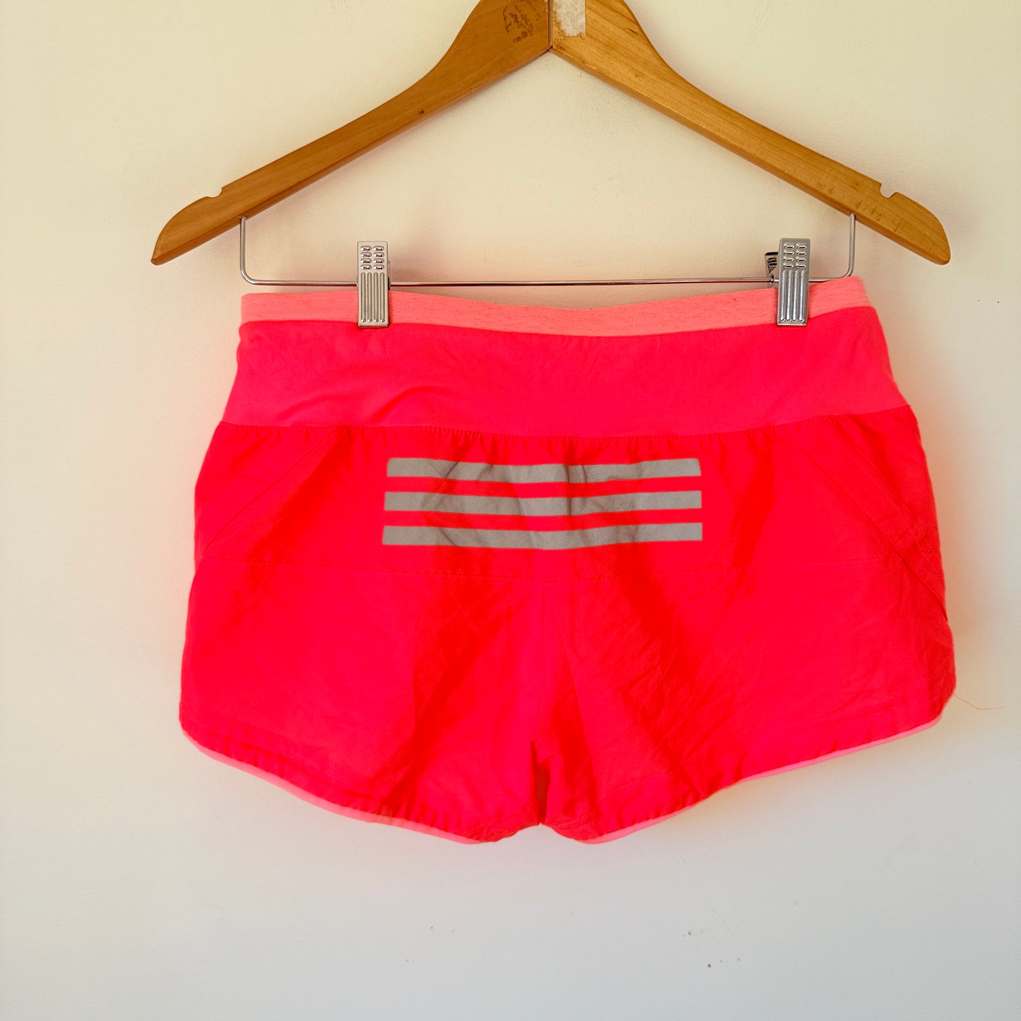 Supernova Adidas Size S – Running Shorts