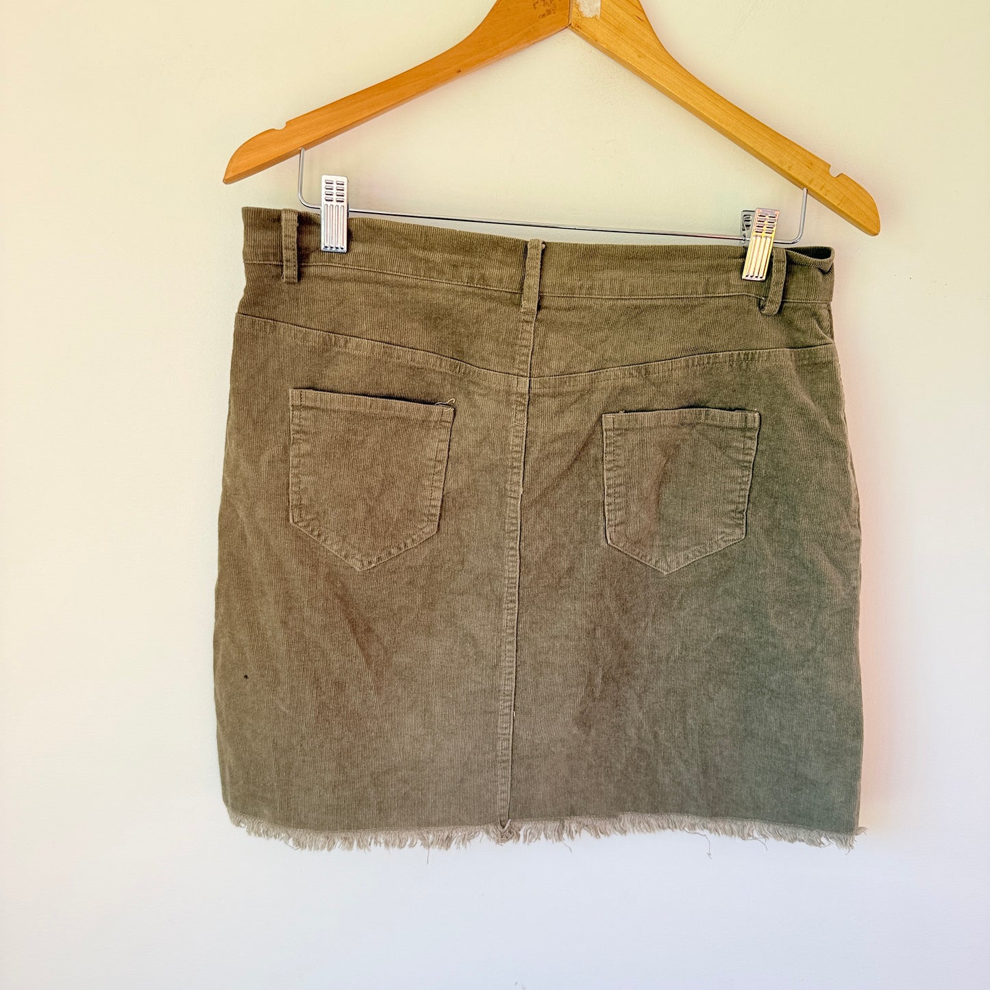 Sunny Girl Size 14 – Corduroy Mini Skirt
