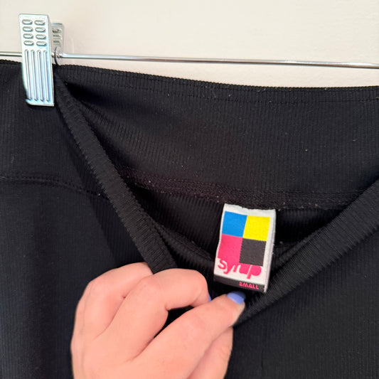 Syrup Size Small Ribbed Leggings