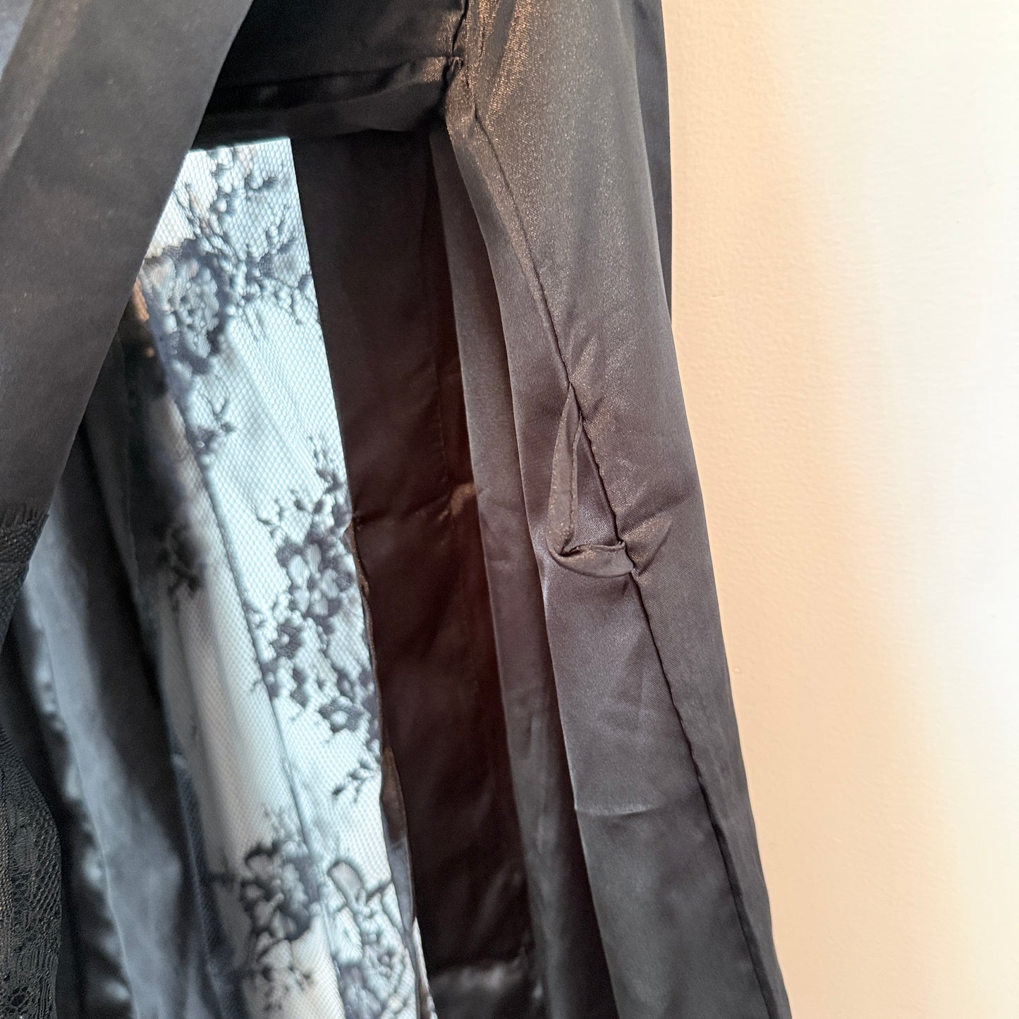 Naked Curve Black Lace Kimono Robe – M/L