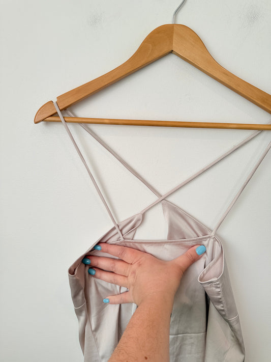 Brand Unknown Size U/Arm to U/Arm 42cm Silky Camisole Top