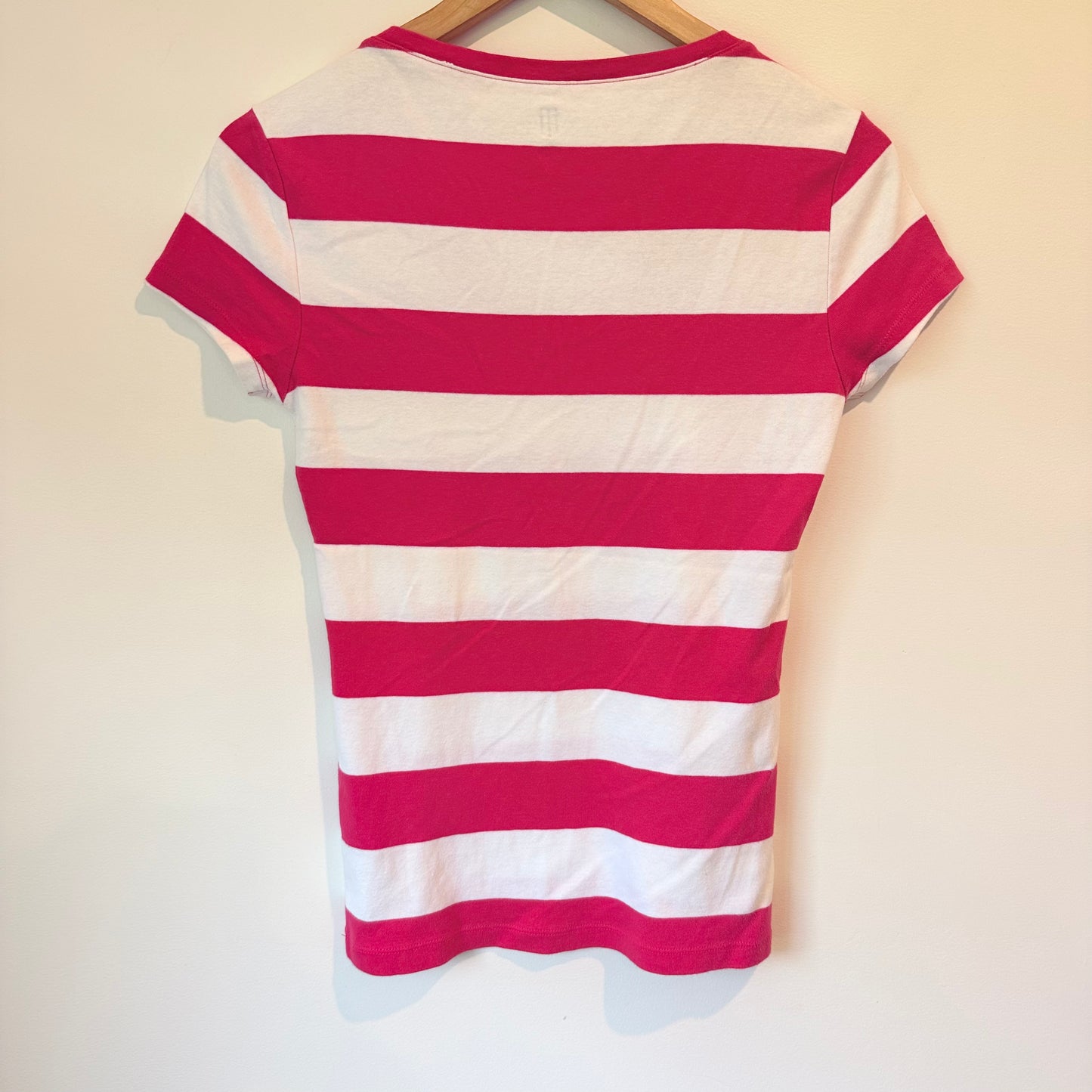 Tommy Hilfiger Red & White Striped V-Neck T-Shirt – Size S