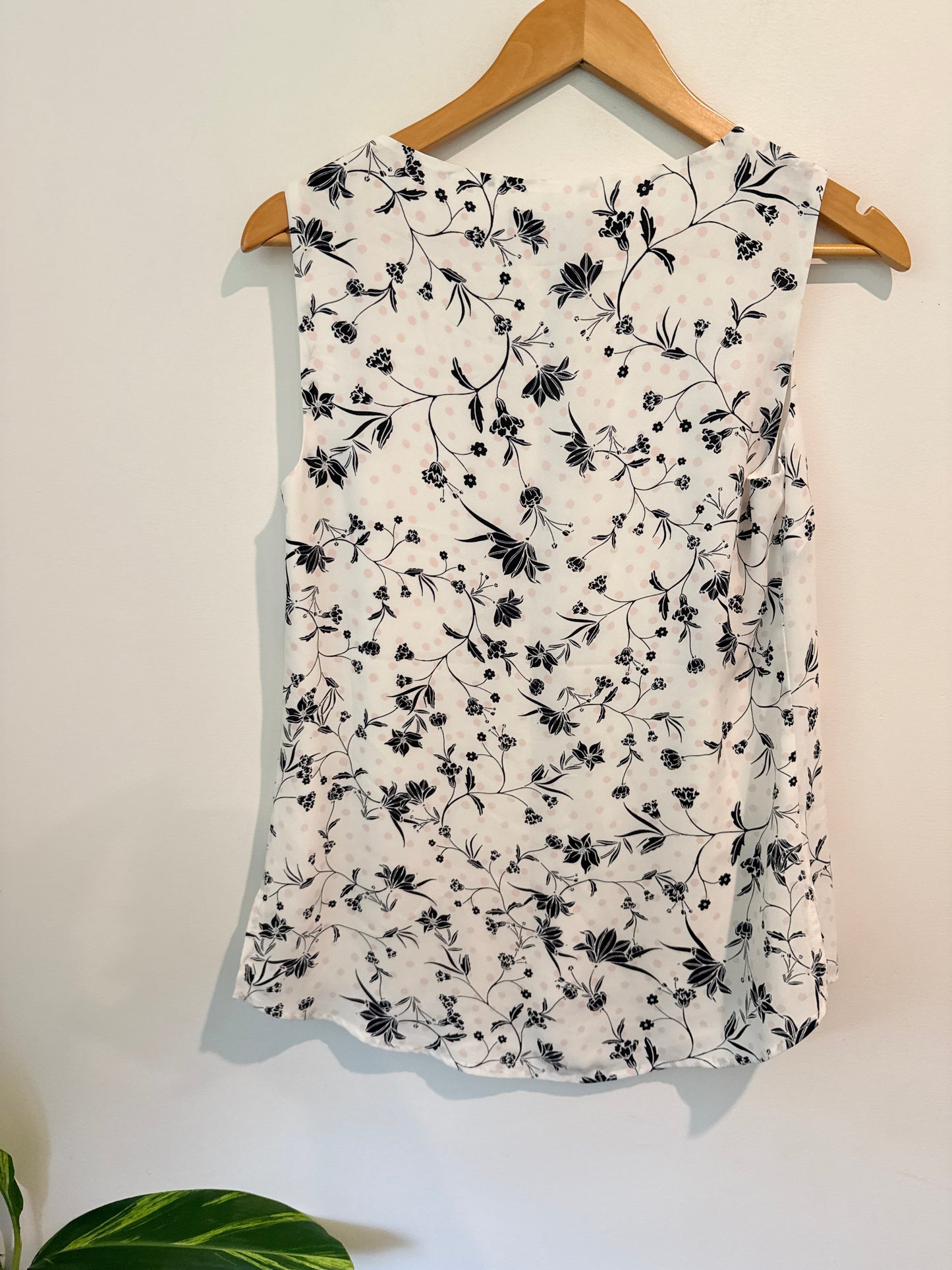 Jacqui E Size 8 Floral Print Top