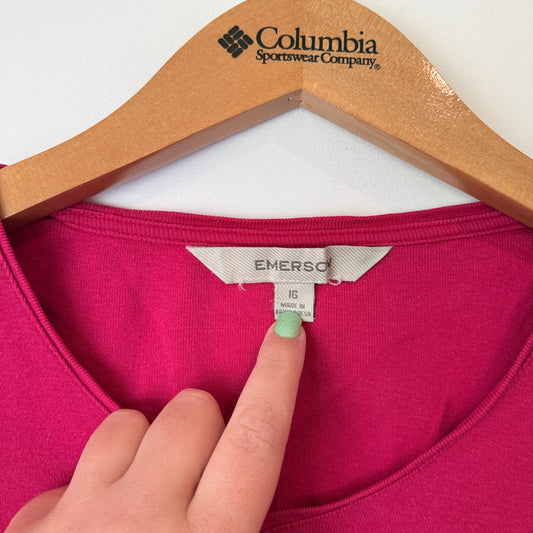 Emerson Size 16 Long Sleeve V-Neckline Tee