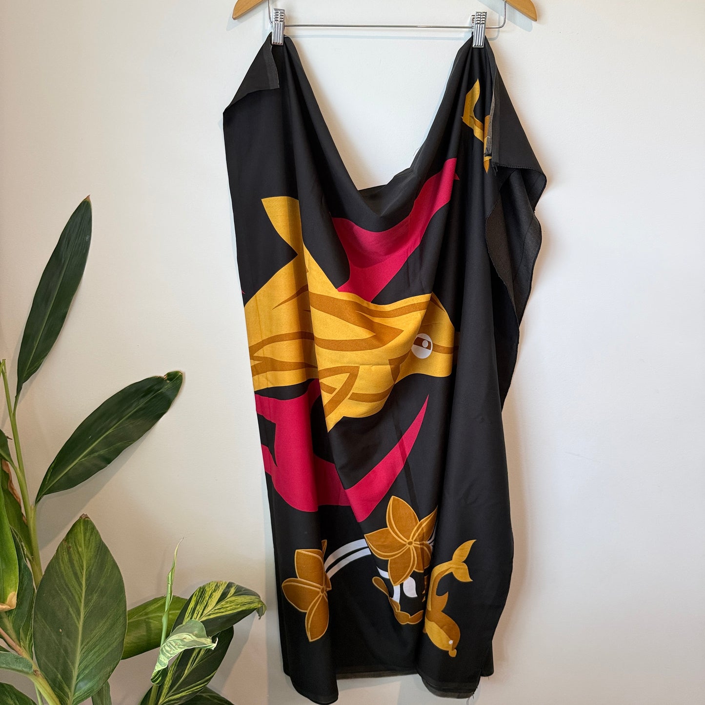 Cook Island Black Sarong