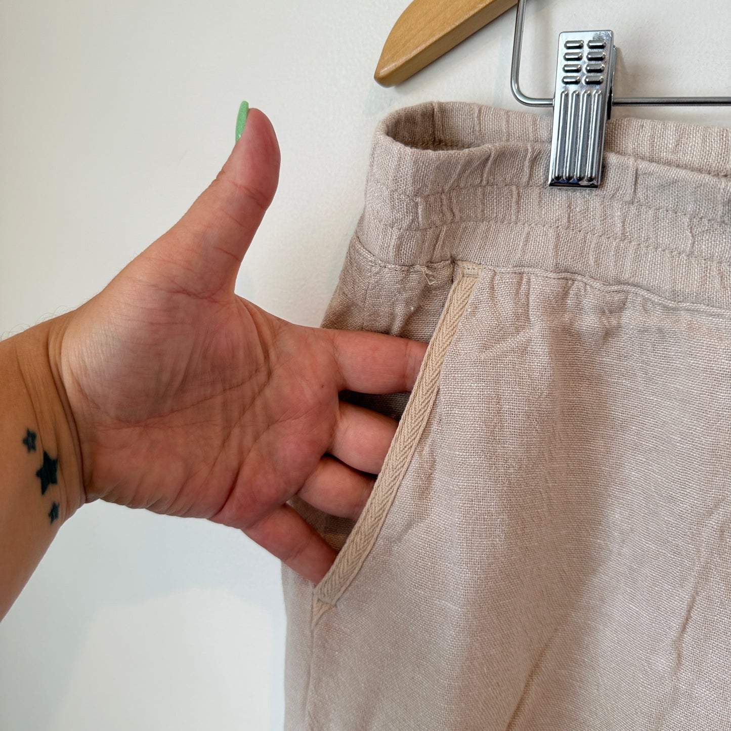 W.Lane Size 14 Beige Linen-Blend Drawstring Shorts